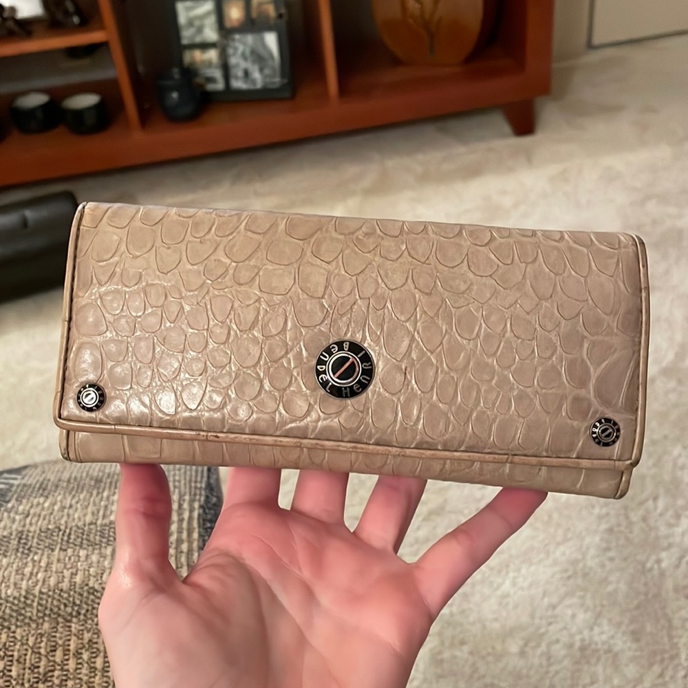 Henri Bendel Leather Wallet